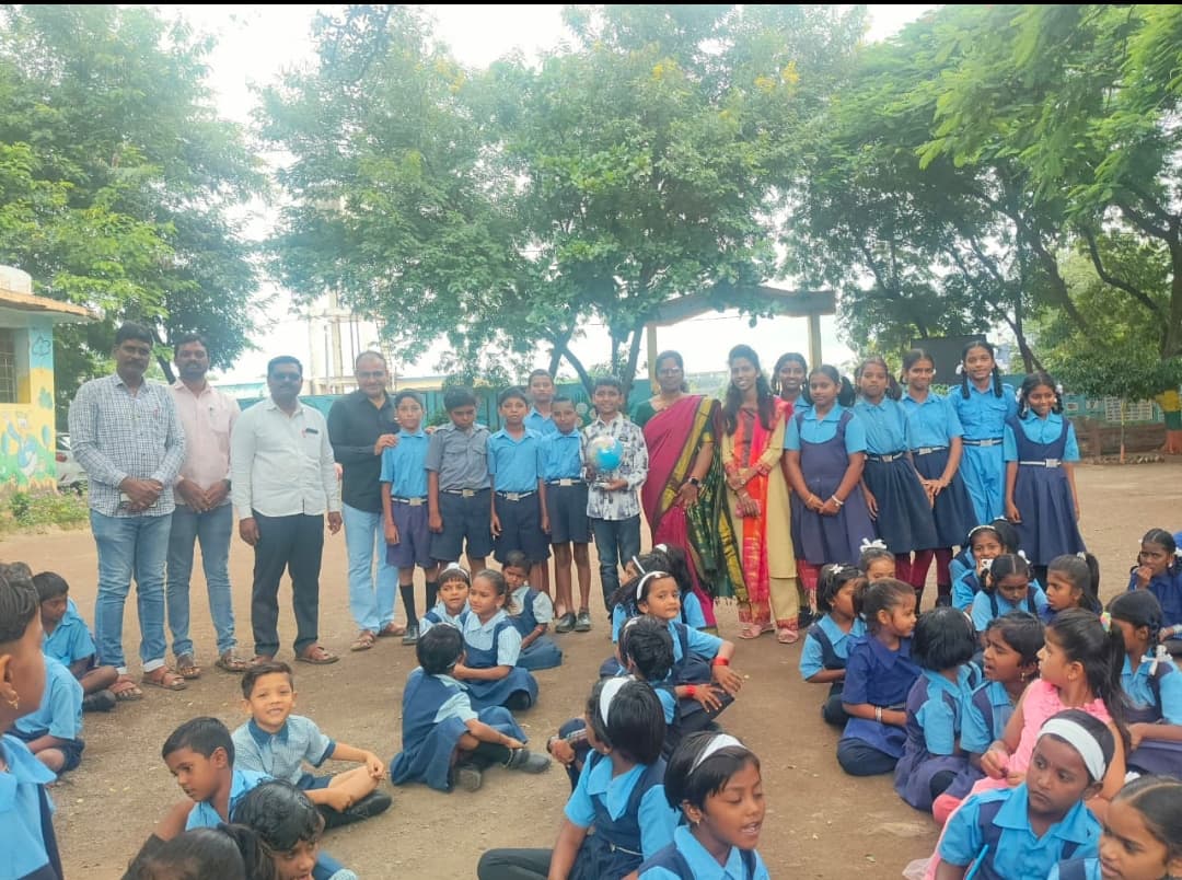 वाढदिवसाला केक नको, पृथ्वी हवी! संविधान दीपक म्हस्के याचा अनुकरणीय उपक्रम